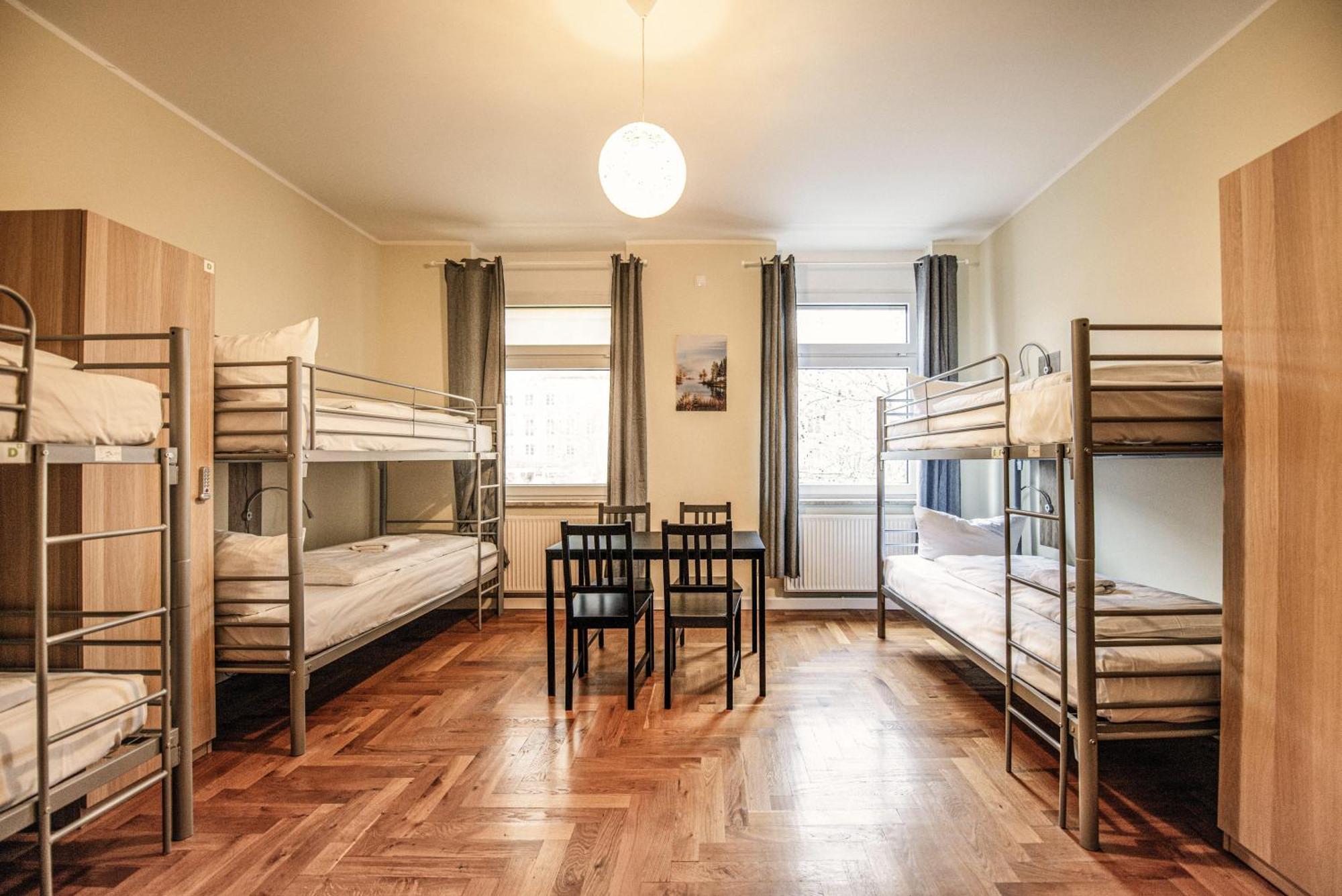 Wandery Hostel Dessau エクステリア 写真