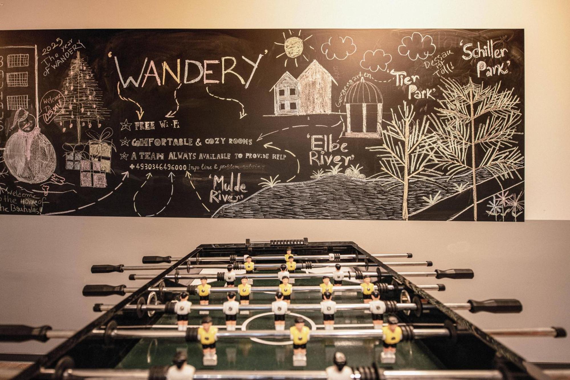 Wandery Hostel Dessau エクステリア 写真